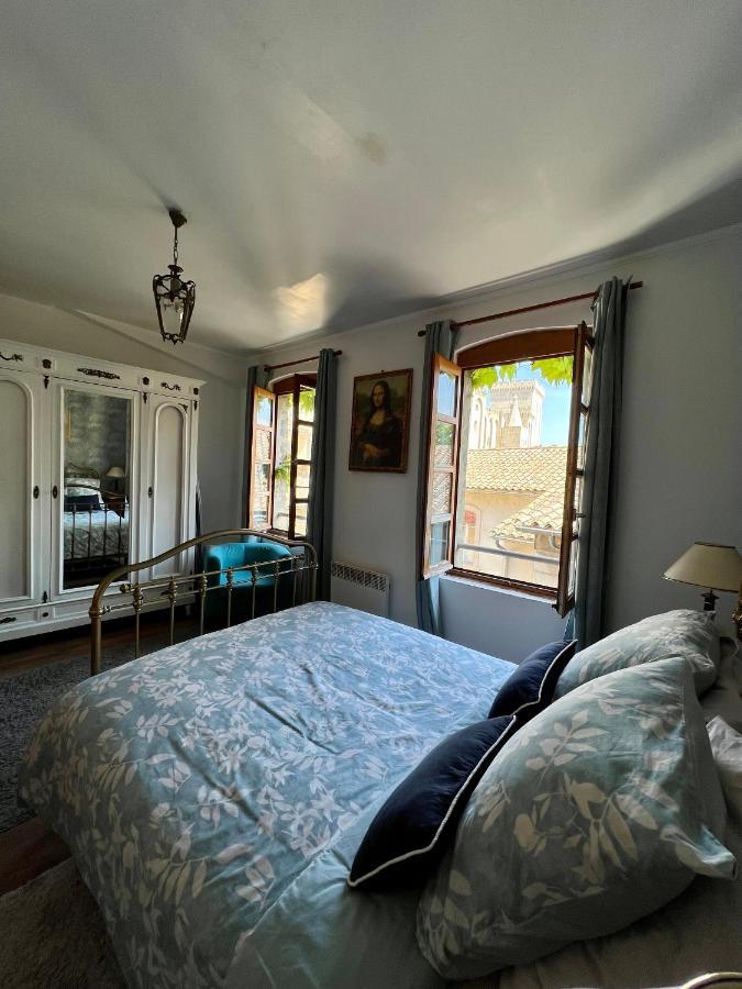 Apartamento RÉNOVÉ, vue SUR Palais des Papes, terrasse et WIFI TROISIEME ETAGE Aviñón Exterior foto