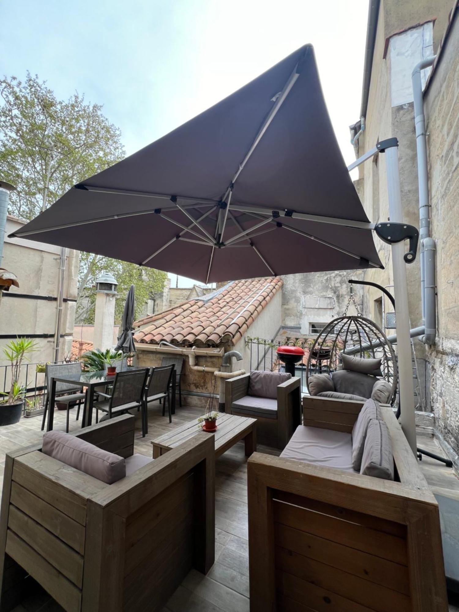 Apartamento RÉNOVÉ, vue SUR Palais des Papes, terrasse et WIFI TROISIEME ETAGE Aviñón Exterior foto